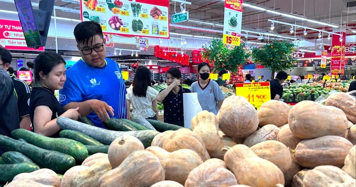 Tăng lương tối thiểu 7,2% đừng để giá tăng theo