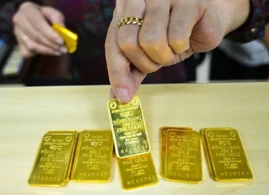 Khi nào ngân hàng, doanh nghiệp 'bơm' vàng ra thị trường?