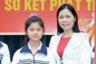 Vợ Quang Hải gây chú ý với loạt ảnh đồng phục