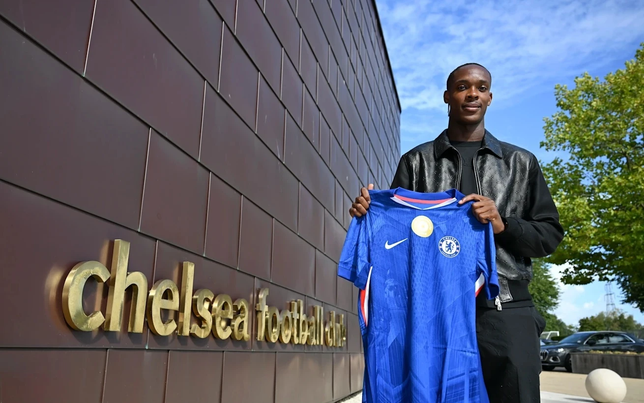 Chelsea công bố thêm tân binh