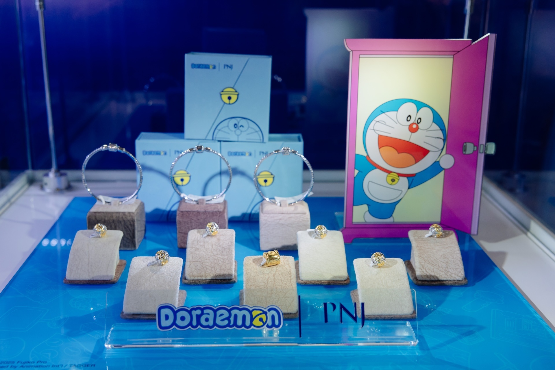 PNJ đưa chú mèo máy Doraemon vào thế giới trang sức Việt