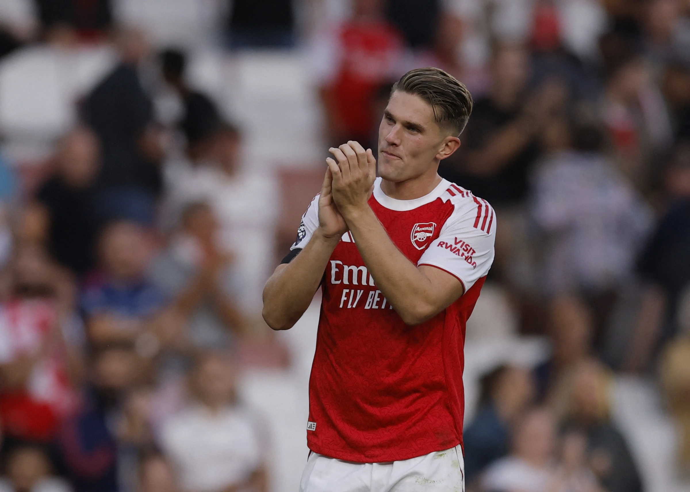 Gyokeres tỏa sáng, Arsenal vùi dập Forest