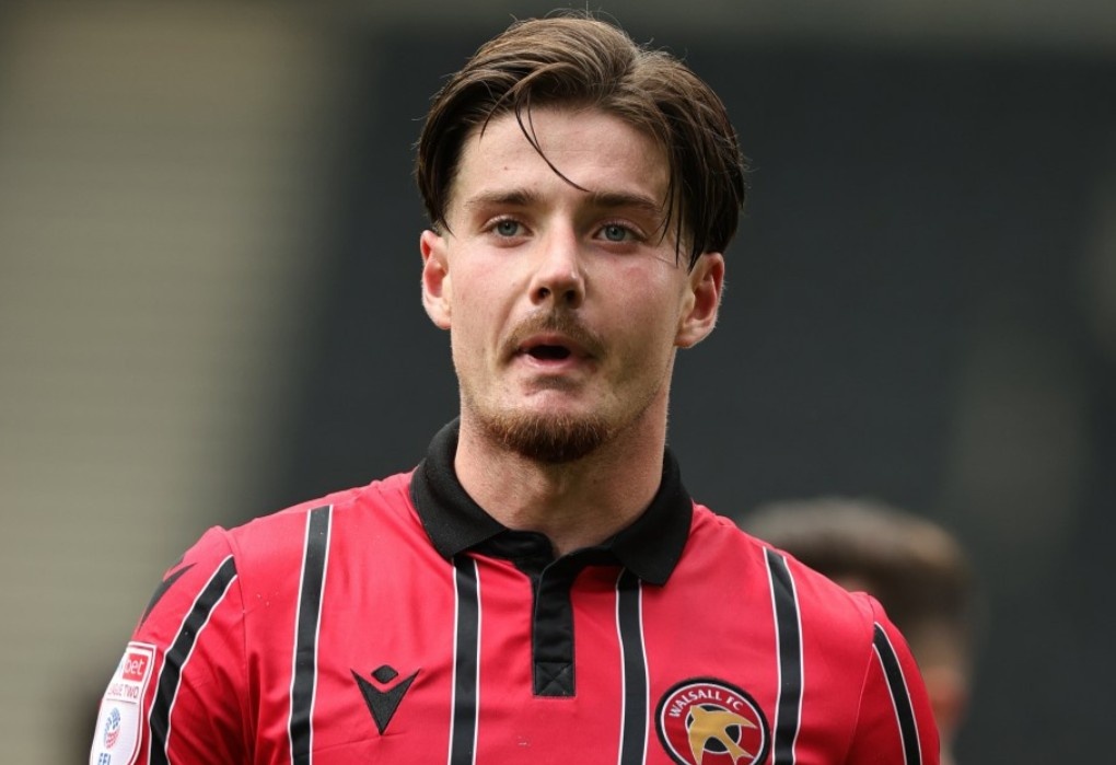 Cầu thủ Anh bị cấm thi đấu vì cá độ hơn 2.200 lần