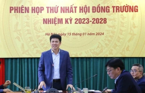 Tạm dừng quy hoạch, bổ nhiệm chủ tịch hội đồng trường
