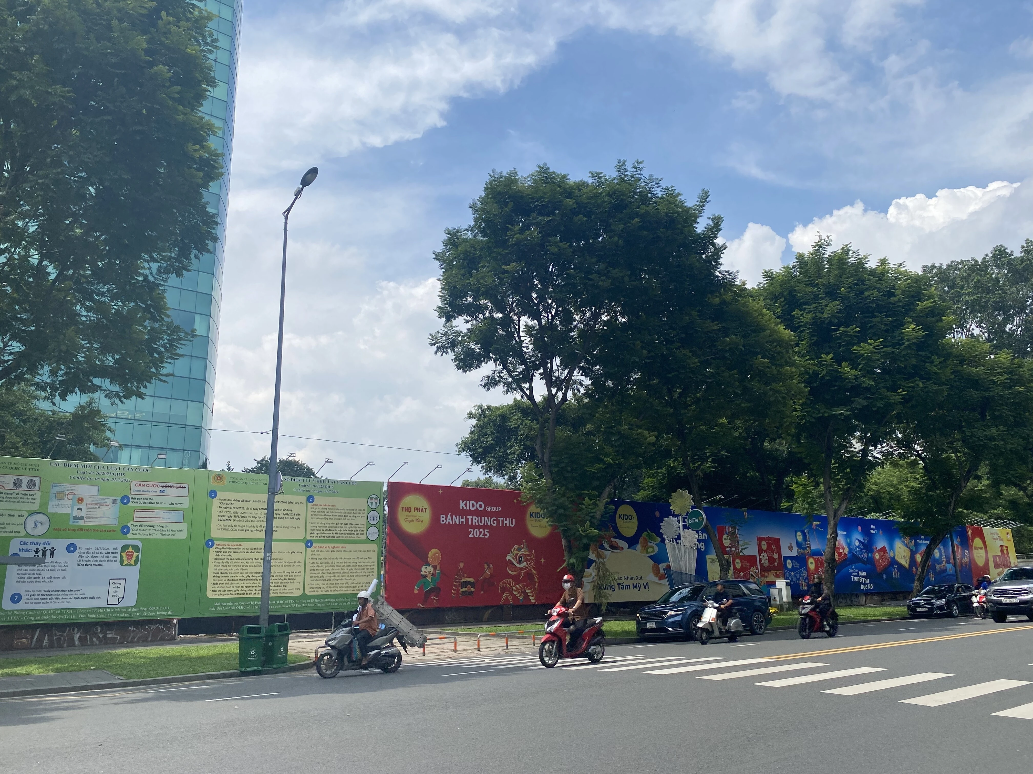 Nhiều dự án ‘đất vàng’ tại TP.HCM tiếp tục bất động