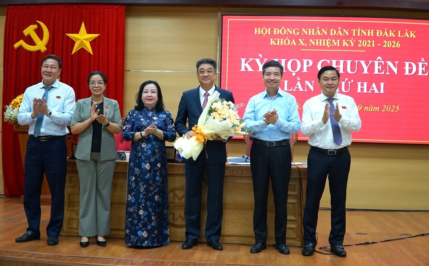 Bí thư Đảng ủy phường làm Phó Chủ tịch HĐND tỉnh Đắk Lắk