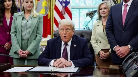 Ông Trump kiện New York Times, đòi bồi thường 15 tỷ USD
