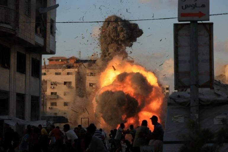 Gaza rực lửa giữa cuộc đánh bộ lớn nhất của Israel