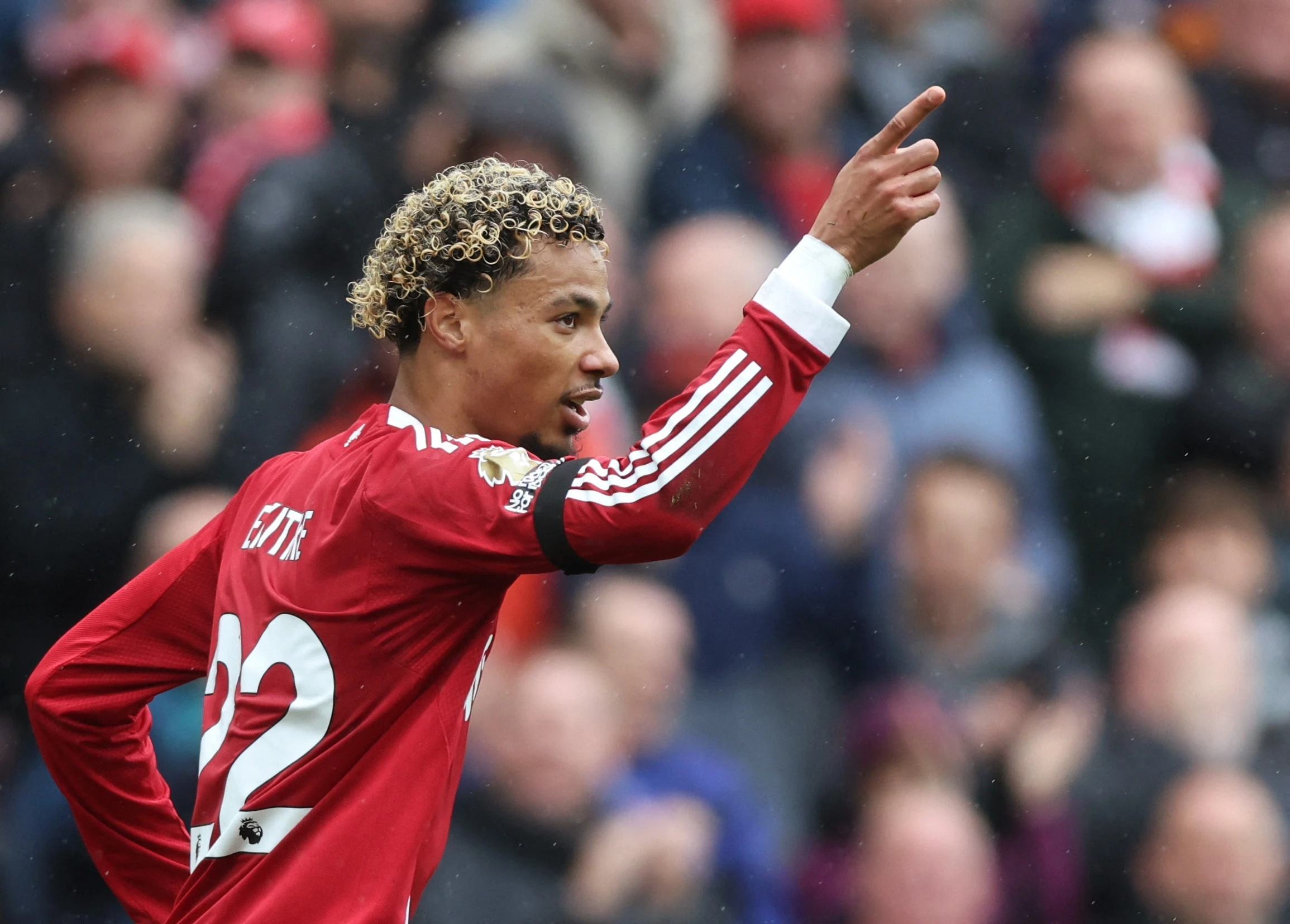 Ekitike viết lại công thức chiến thắng của Liverpool