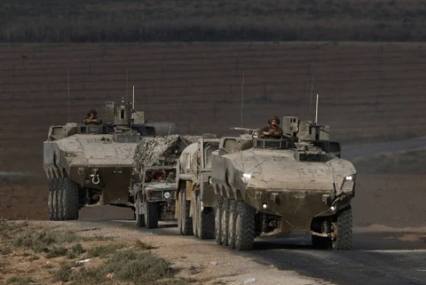 Israel hoàn tất bao vây Gaza