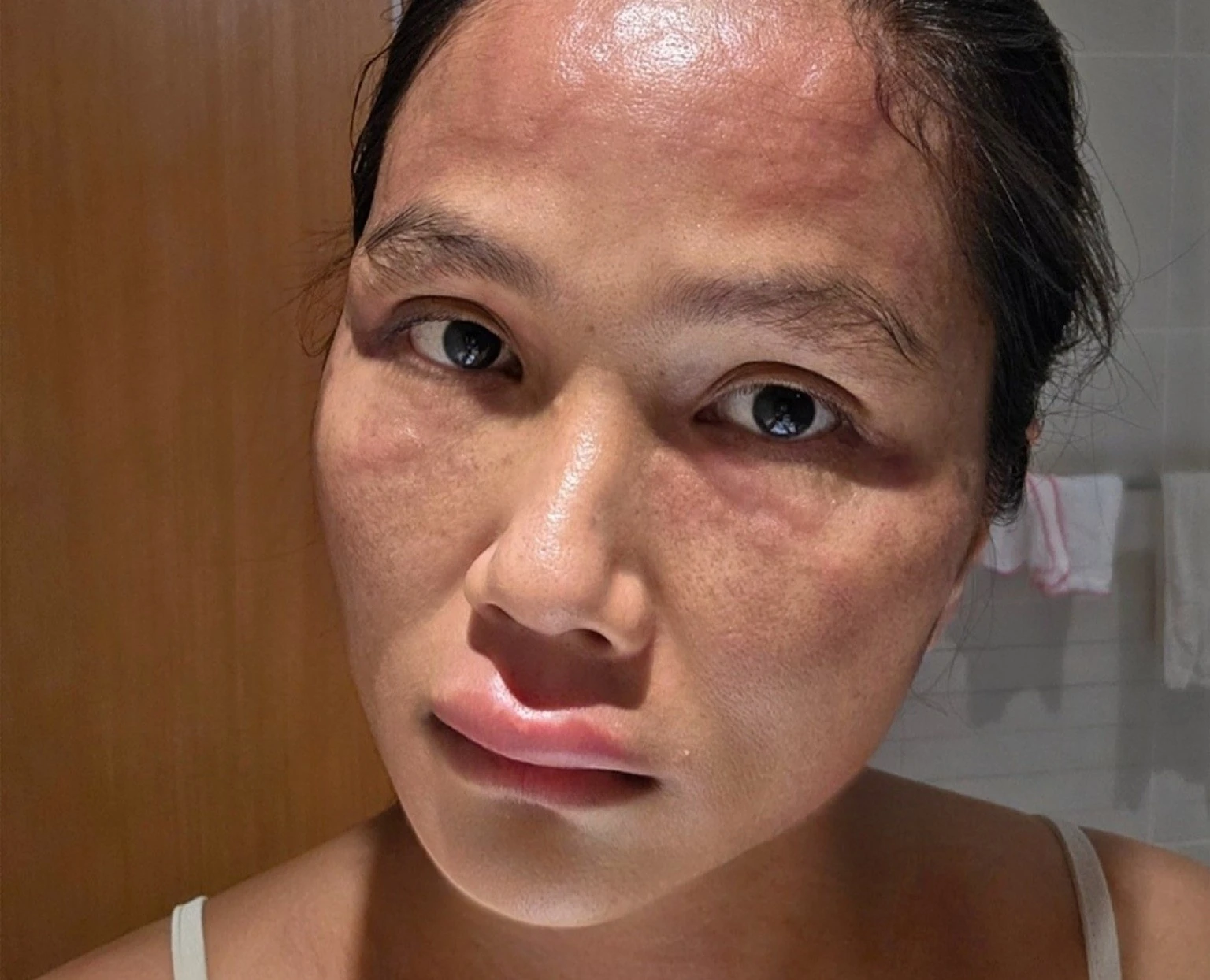 H'Hen Niê phản hồi tin 'biến dạng ngoại hình' sau sinh