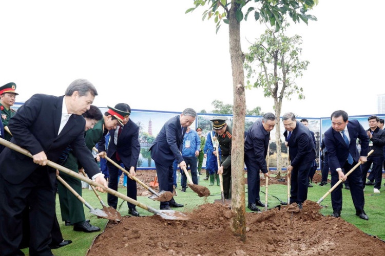 Tổng Bí thư dự Lễ phát động 'Tết trồng cây đời đời nhớ ơn Bác Hồ'