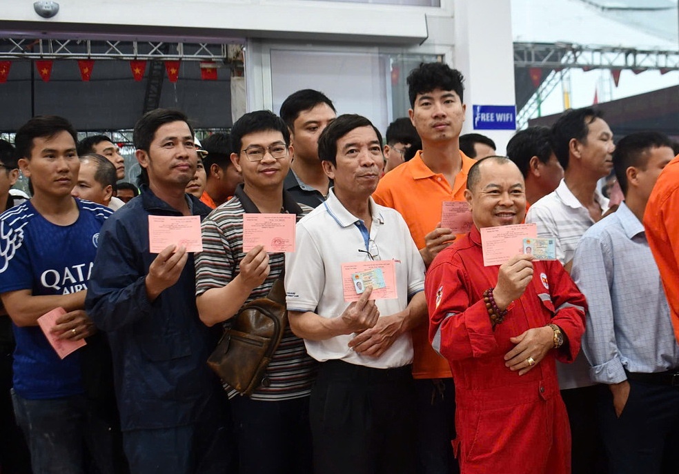 Cử tri 3 phường ở TP.HCM đi bầu cử sớm