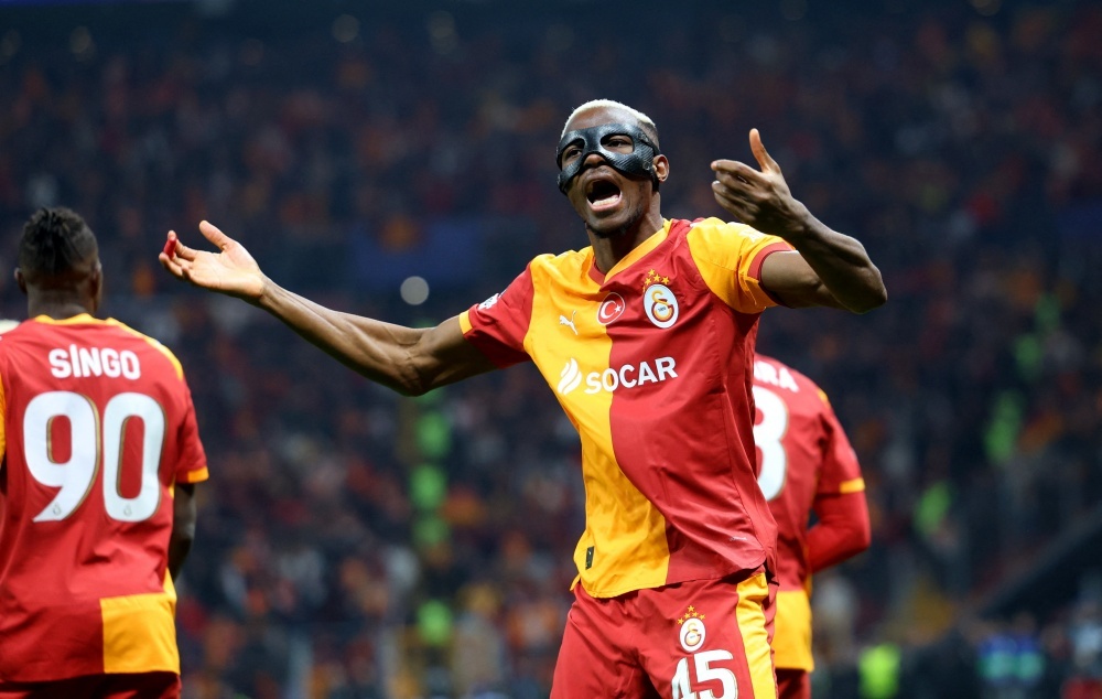 Osimhen viết lại lịch sử Champions League cho Nigeria