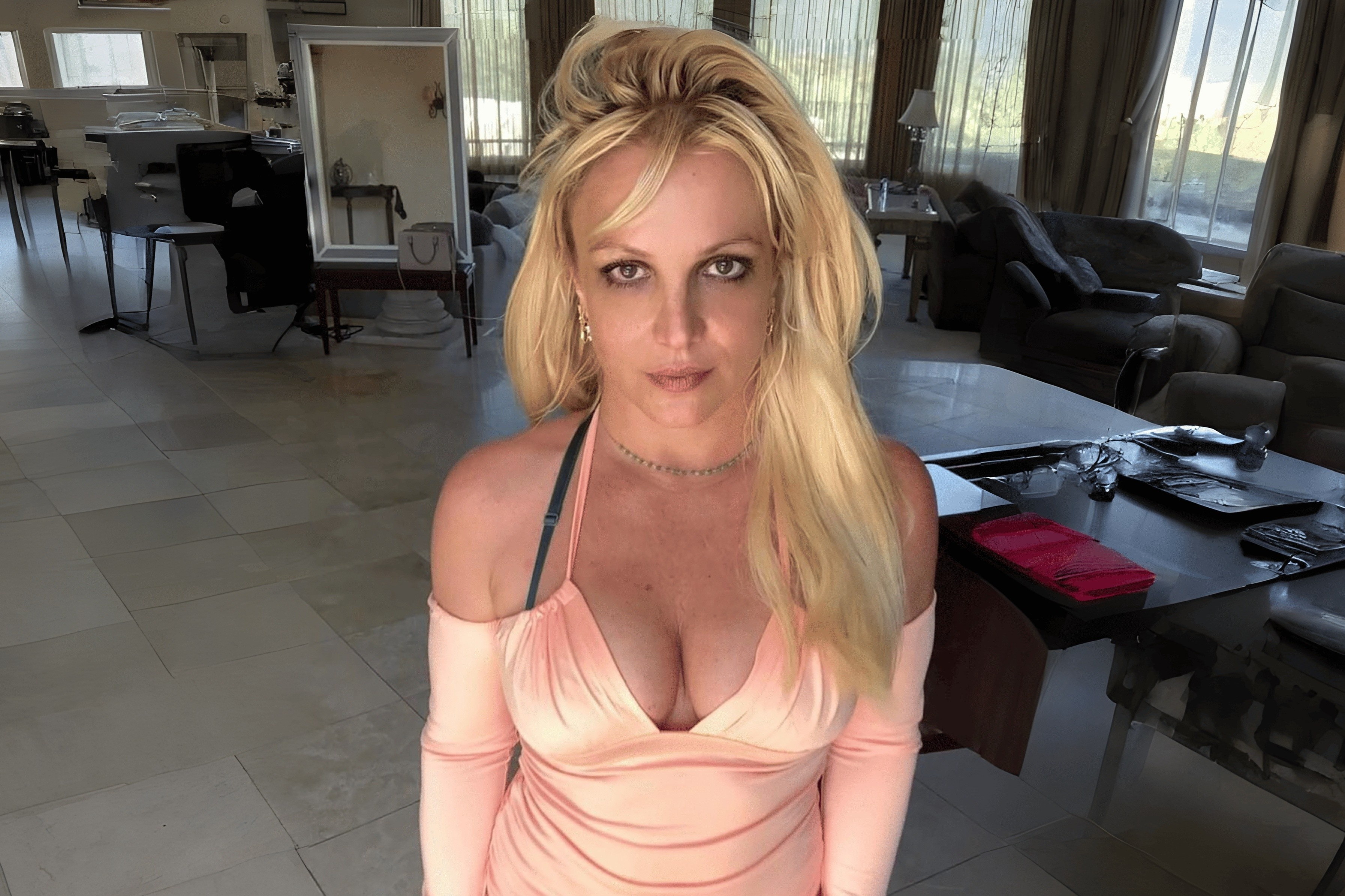 Britney Spears sau khi bị bắt