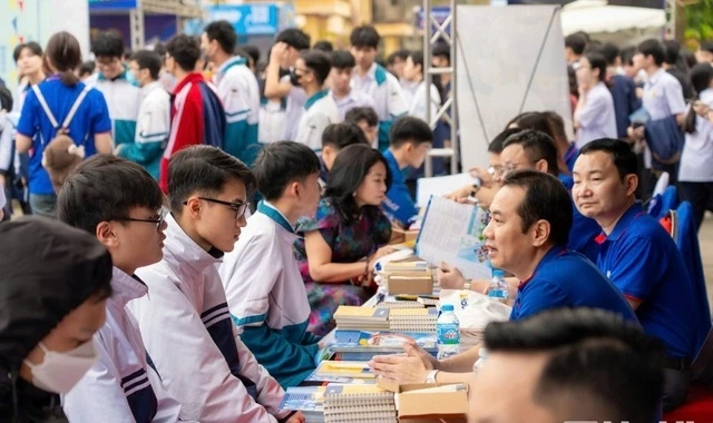 Chọn ngành 'hot' hay chọn ngành 'hợp'?