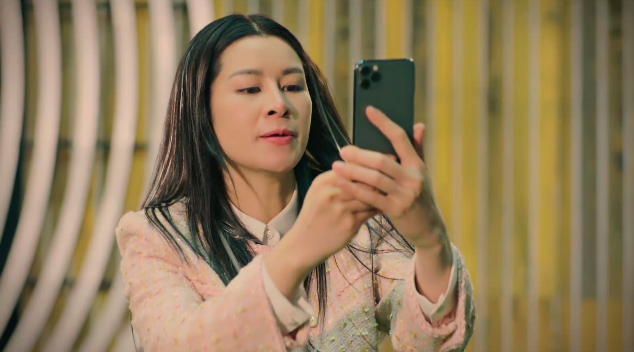 Cảnh đánh ghen bị phản ứng ở phim Việt