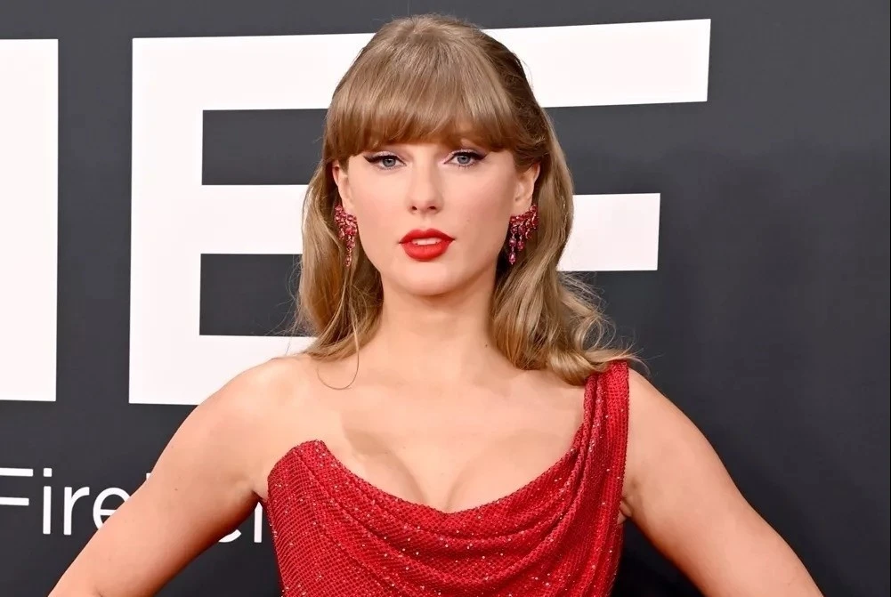 Taylor Swift bị kiện