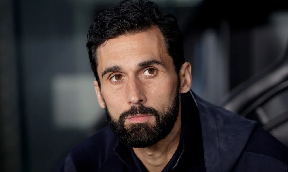 Ghế HLV Real Madrid lung lay