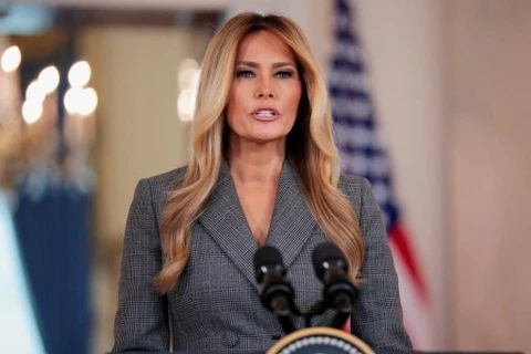 Melania Trump cố dập bê bối Epstein nhưng vô tình thổi bùng tranh cãi