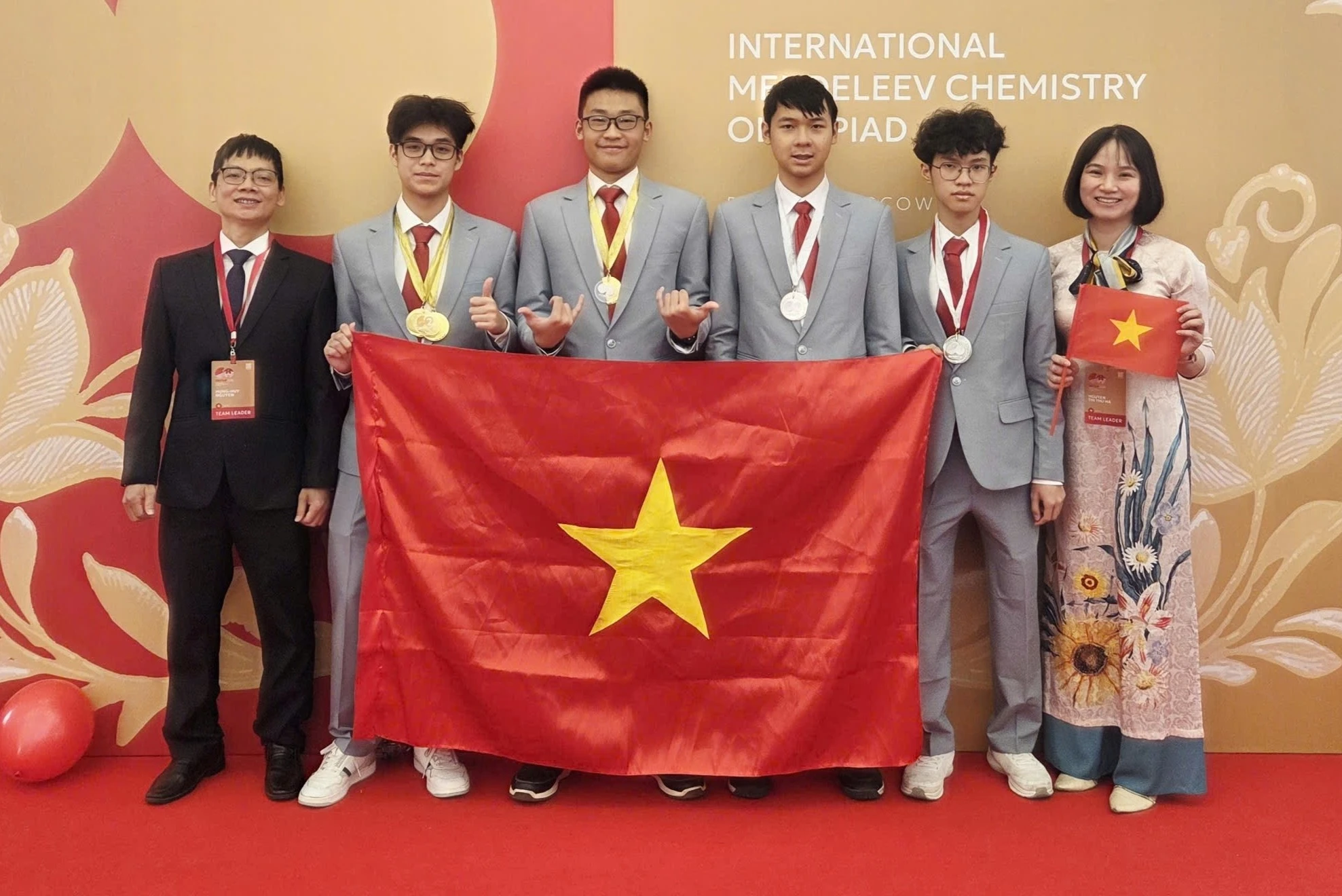 Học sinh Việt đứng thứ 2 tại Olympic Hóa học Quốc tế Mendeleev