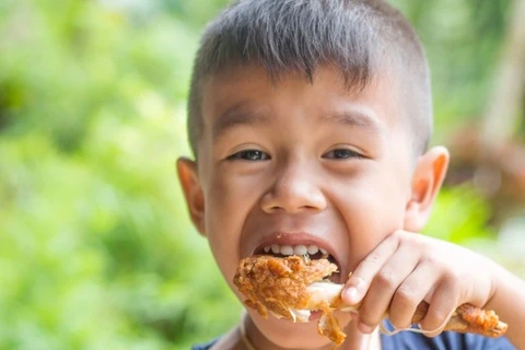 Trẻ khó cao thêm vì những thực phẩm quen thuộc trong bữa ăn