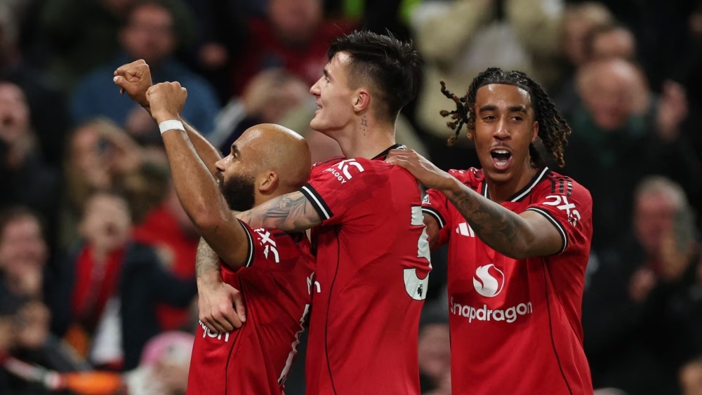 MU sắp chia tay 13 cầu thủ