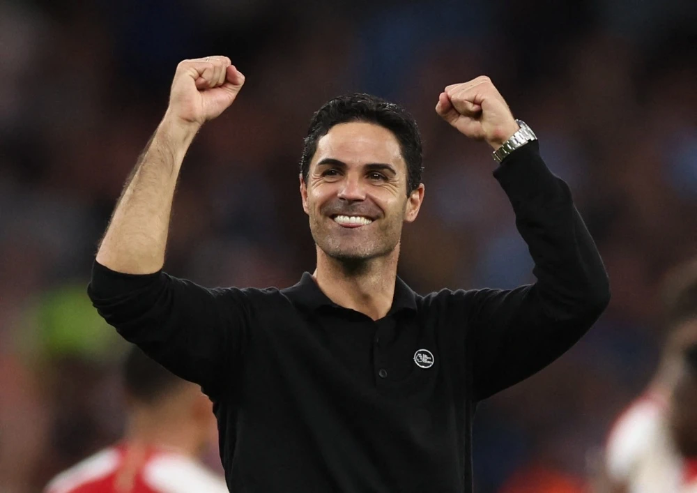 Arteta vô địch nhờ 'trở thành Mourinho'